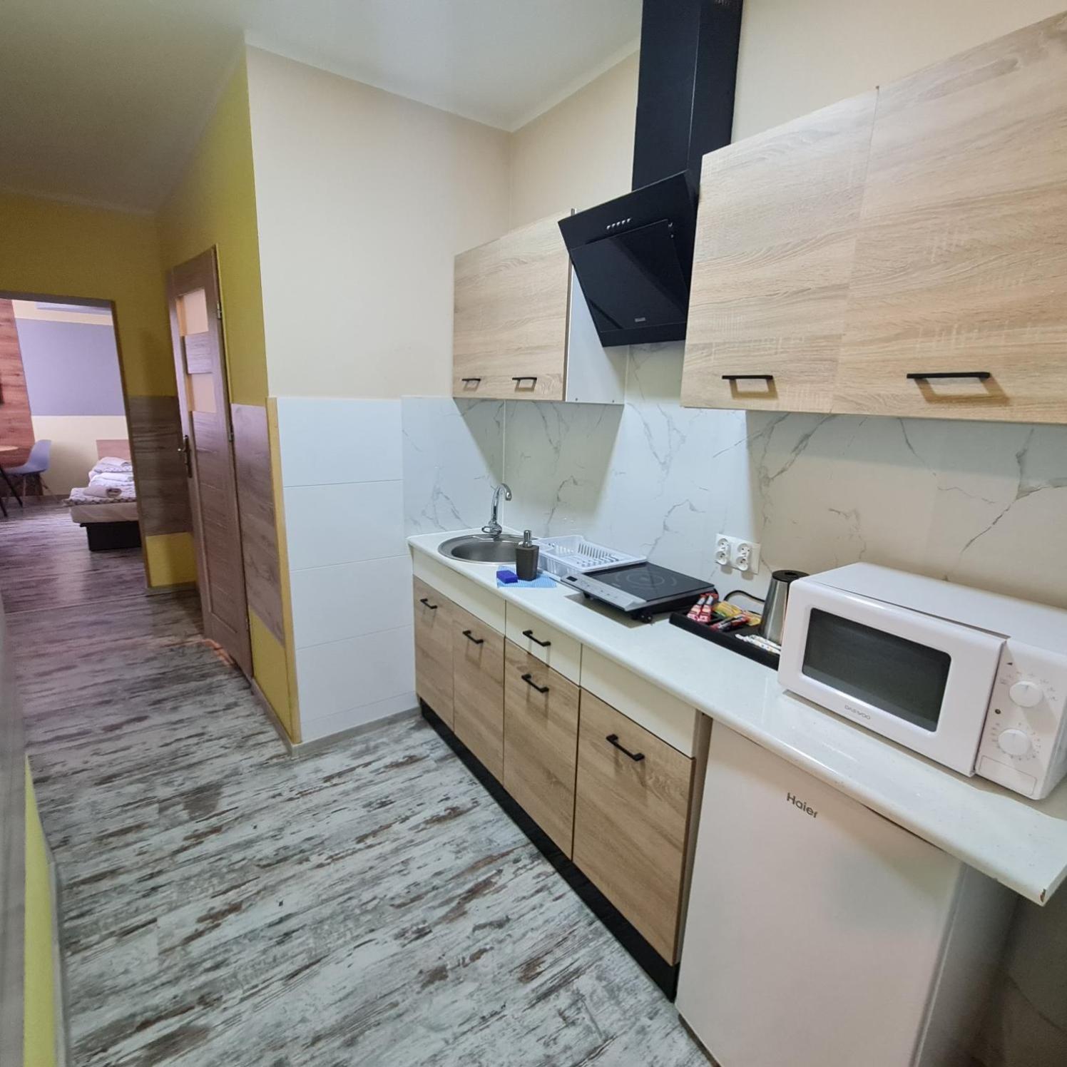 Apartahotel Eldom-noclegi, Kolejowa 15 Wągrowiec