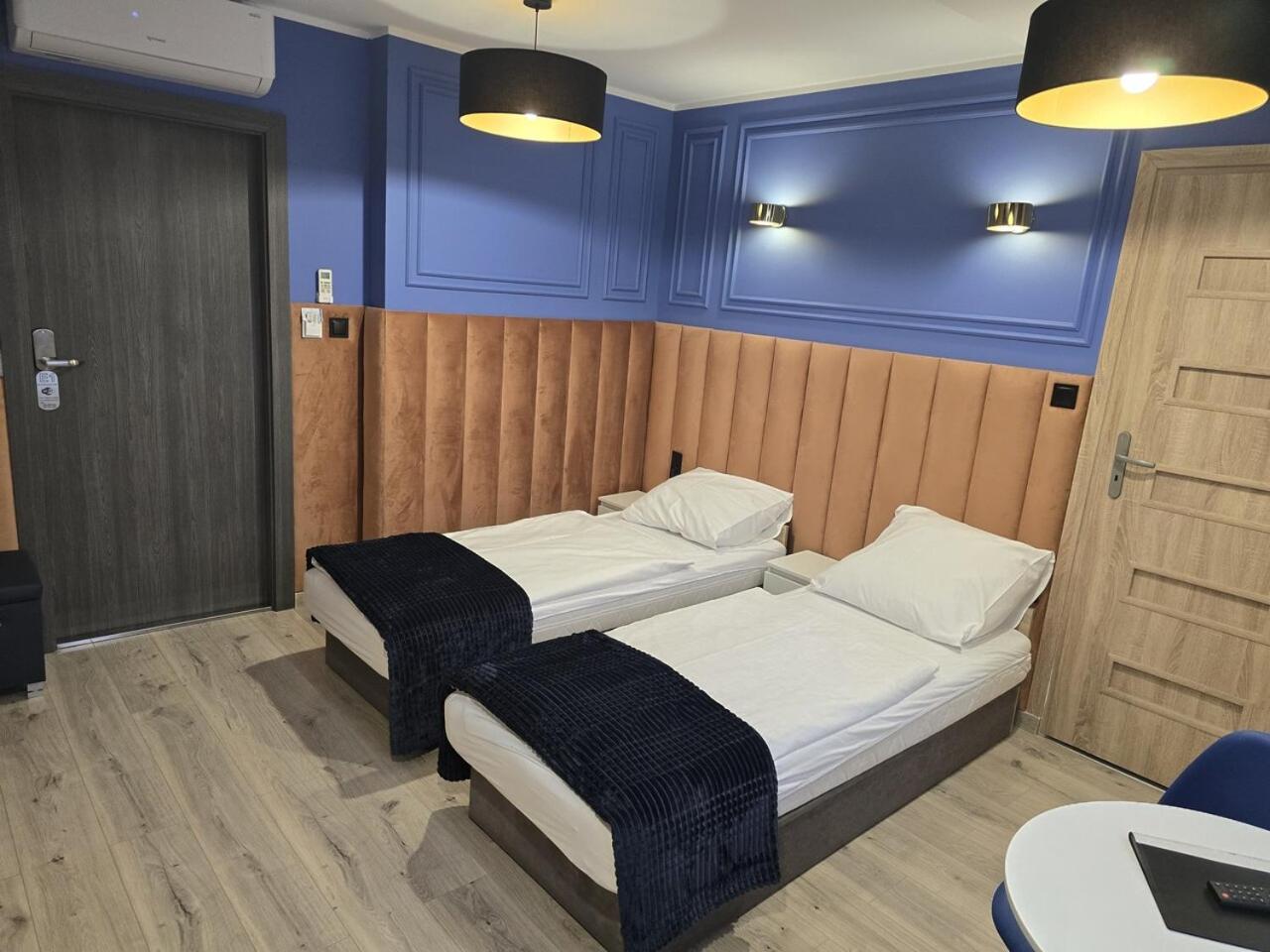 Eldom-noclegi, Kolejowa 15 Apartahotel Wągrowiec